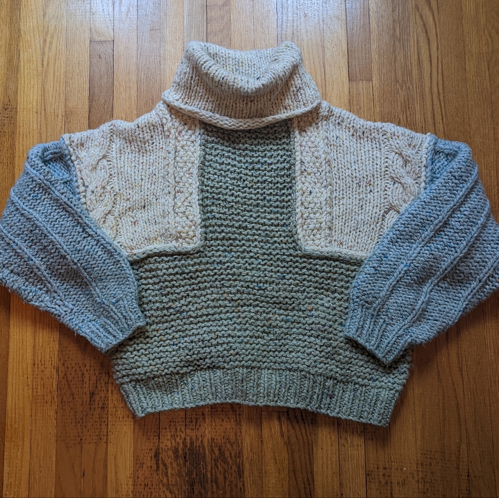 Vtg Liz Claiborne thick wool sweater